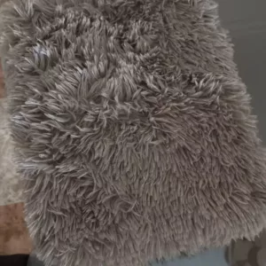 Modtog Super Blødt Plys Hundeseng fra kunde A****i.