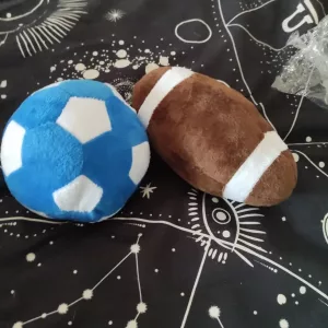 Modtaget Hund Fodbold Pivende Bold Blødt Legetøj fra kunde O****p.