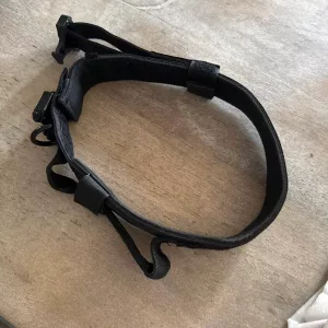 Modtog Tactical AirTag Holder Hundehalsbånd med Håndtag fra kunde F*****g.